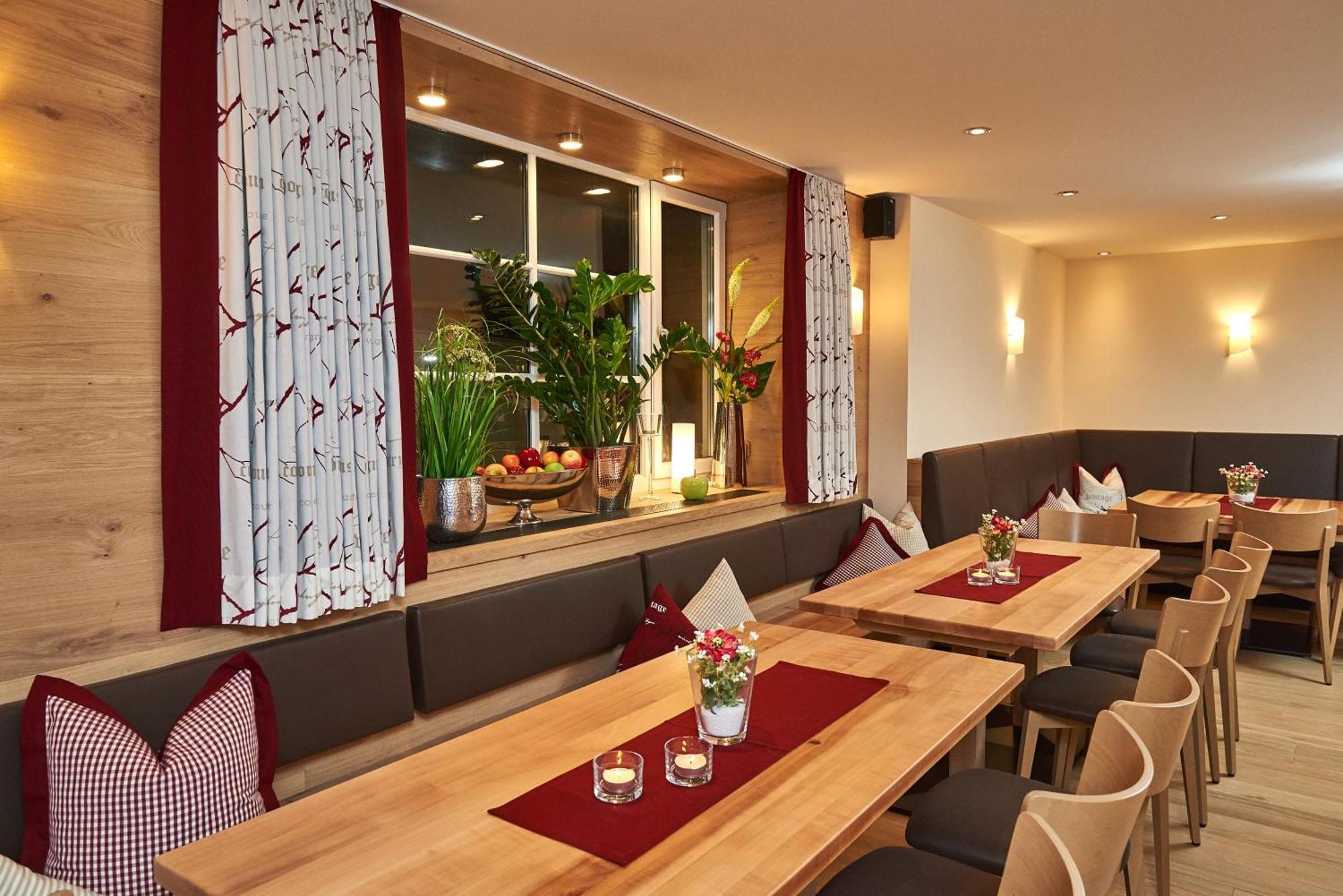 Hotel Gasthof Stocker Obertraubling Kültér fotó