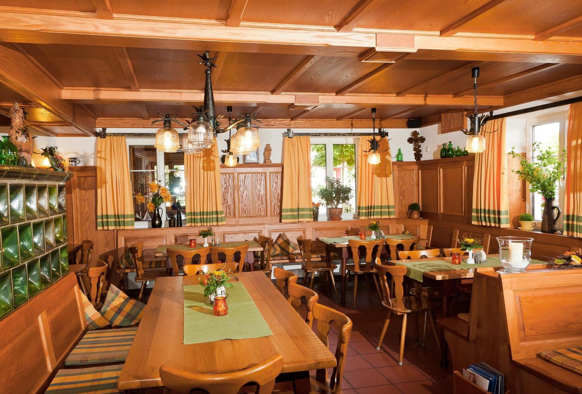 Hotel Gasthof Stocker Obertraubling Kültér fotó