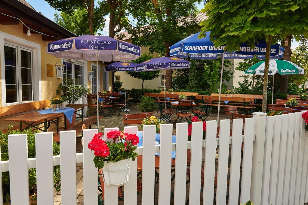 Hotel Gasthof Stocker Obertraubling Kültér fotó