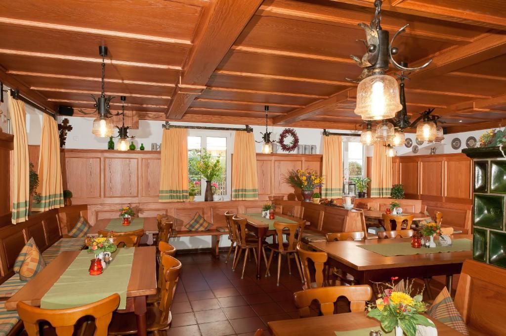 Hotel Gasthof Stocker Obertraubling Kültér fotó